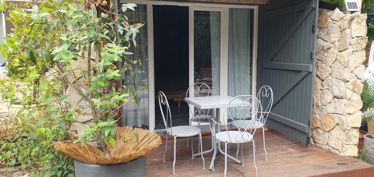Le Donjon Des Combes Et Son Spa ฟายองซ์ ภายนอก รูปภาพ