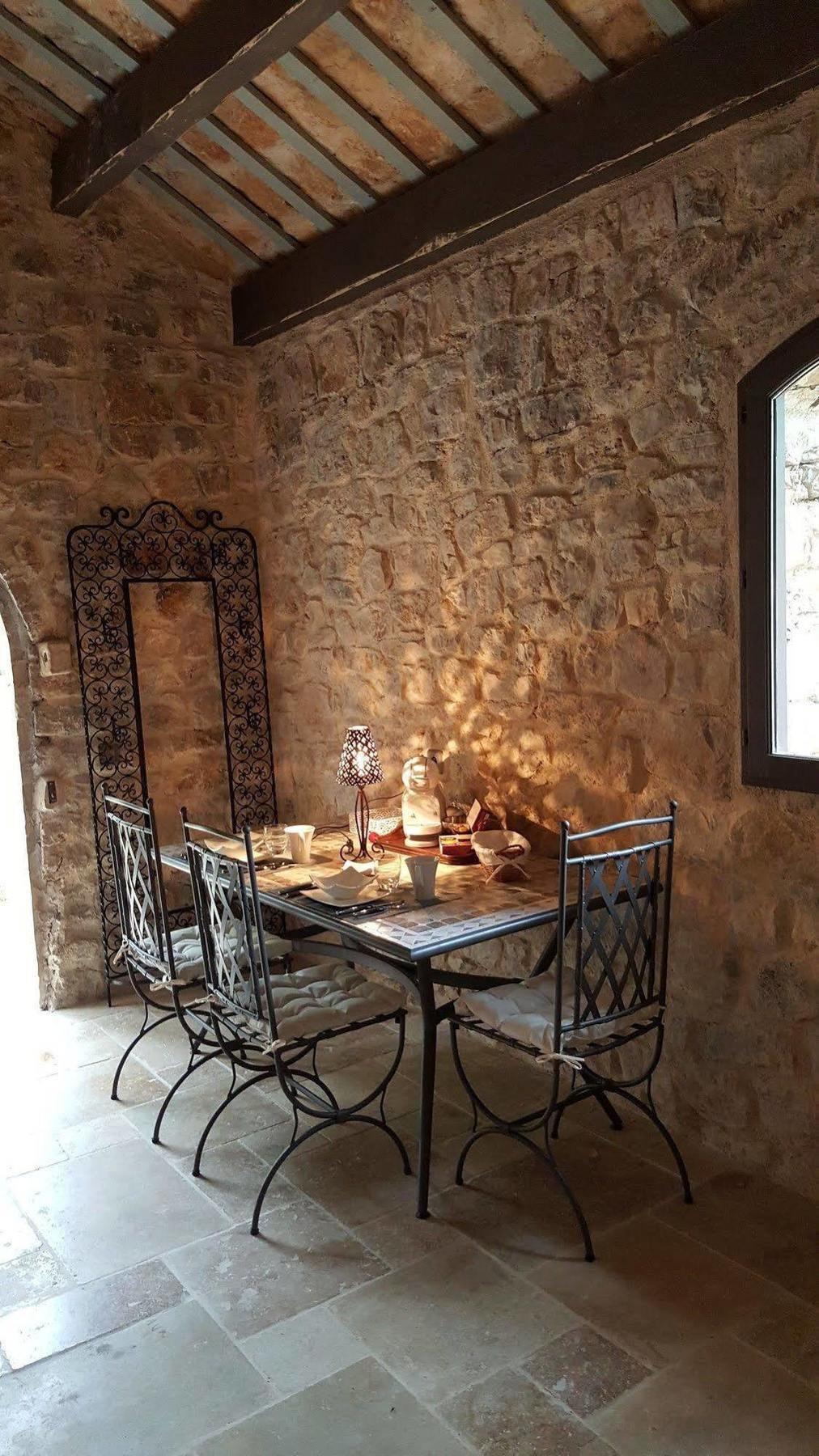 Le Donjon Des Combes Et Son Spa ฟายองซ์ ภายนอก รูปภาพ