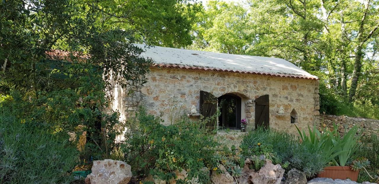 Le Donjon Des Combes Et Son Spa ฟายองซ์ ภายนอก รูปภาพ